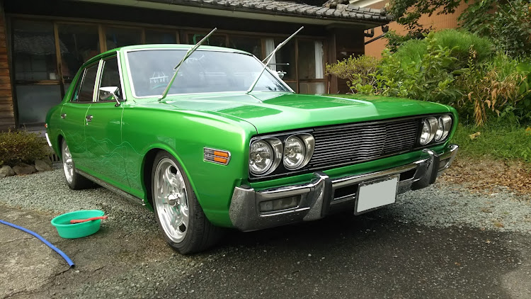 グロリアの歴代のホイール見てみたい・ホイール・旧車・ホイール交換に関するカスタム事例の投稿画像1枚目