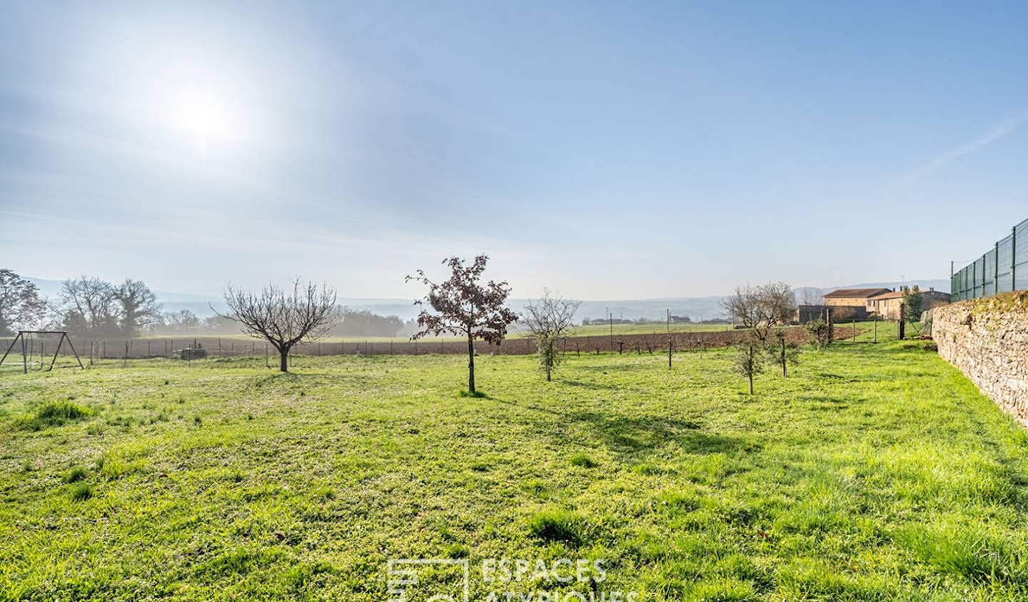 Land Saint-Jean-des-Vignes