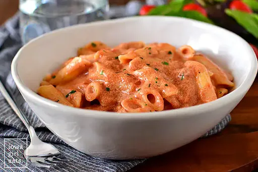 Veg Pink Sauce Pasta