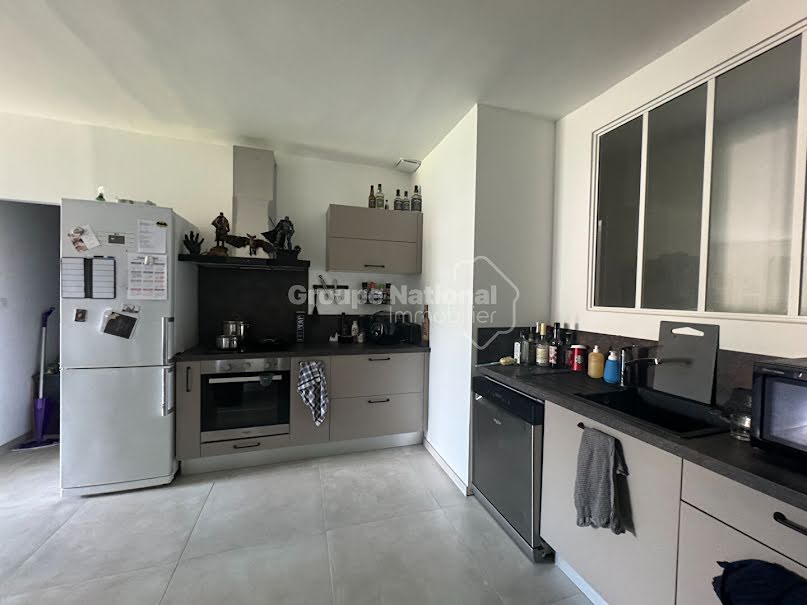 Vente appartement 4 pièces 94 m² à Brignoles (83170), 194 000 €