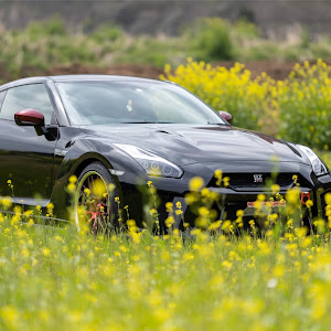 NISSAN GT-R R35