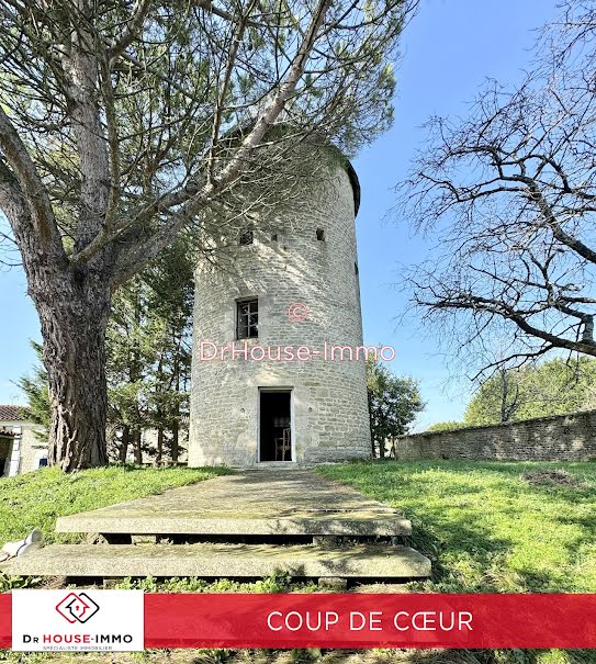 Vente maison 14 pièces 323 m² à Muron (17430), 563 500 €