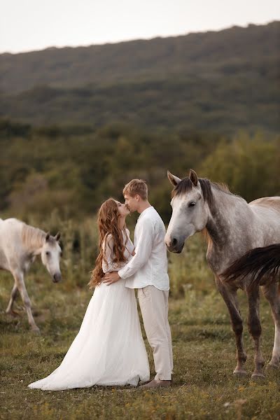 Fotografo di matrimoni Darya Popova (daryapopovaphoto). Foto del 14 maggio 2023