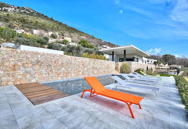 Villa with pool and terrace 4