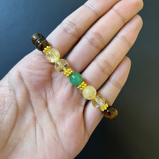 Title 2, New Green Beaded Bracelet. An elegant and natur...