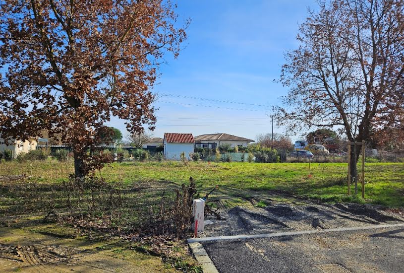  Vente Terrain + Maison - Terrain : 700m² - Maison : 100m² à Muret (31600) 