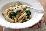 Pasta with Italian Chicken Sausage, Escarole and Beans was pinched from <a href="http://www.skinnytaste.com/2012/01/pasta-with-italian-chicken-sausage.html" target="_blank">www.skinnytaste.com.</a>