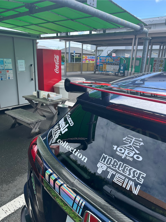 ヴェゼルのヴェゼル ハイブリット・鹿児島・洗車・9月もよろしくお願いします。に関するカスタム事例の投稿画像3枚目