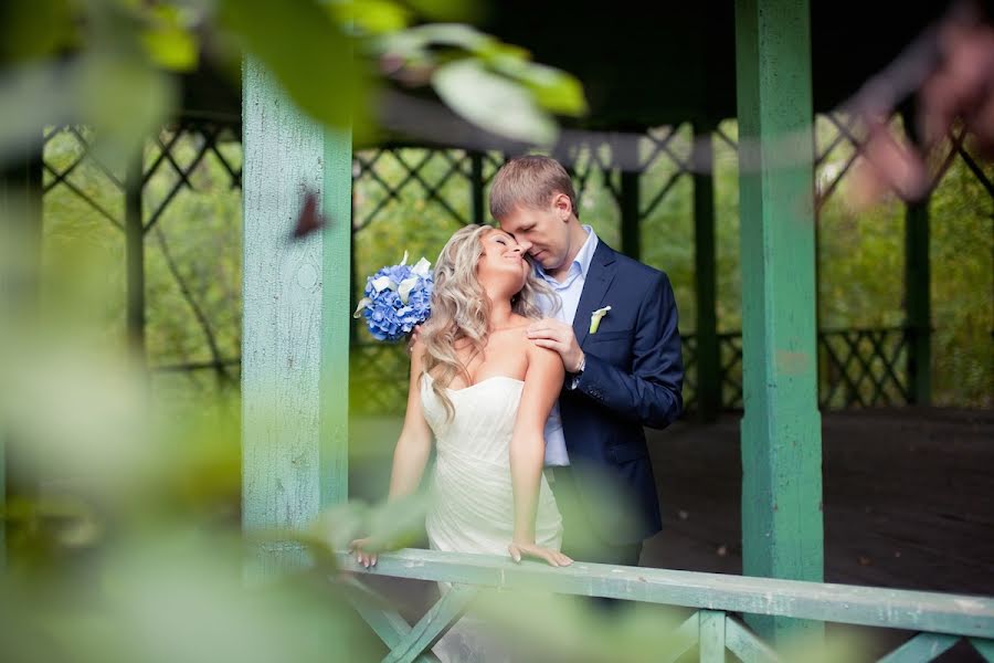 Photographe de mariage Denis Osipov (svetodenru). Photo du 21 décembre 2012