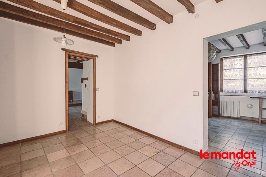 Vente maison 6 pièces 147 m² à Montlevon (02330), 149 000 €