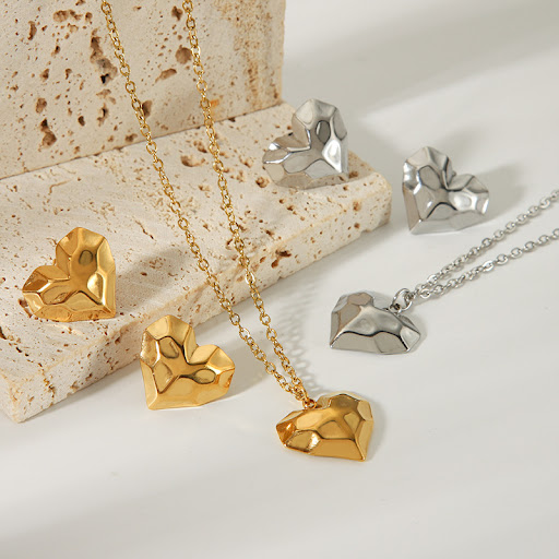Title 5, Fashion Section Love Heart Stud Earrings – Expr...