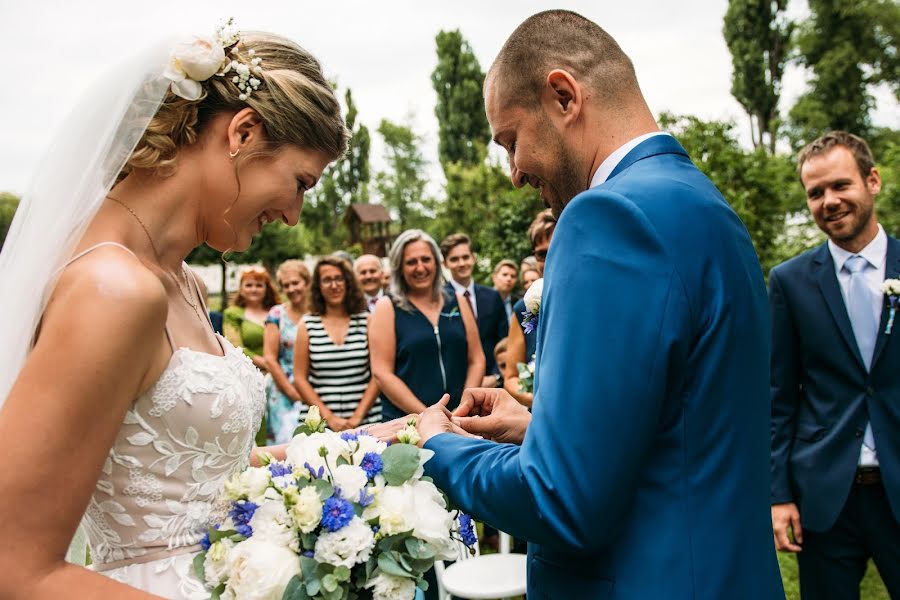 Wedding photographer Eva Holásková (evaholaskova). Photo of 3 July 2020