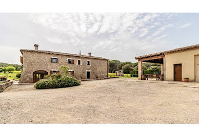 House with pool and terrace 7