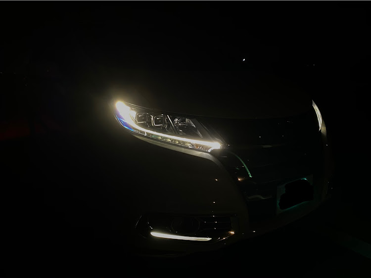 オデッセイのオデッセイRC4・宮城県・光るエンブレム・フットライトに関するカスタム事例の投稿画像2枚目