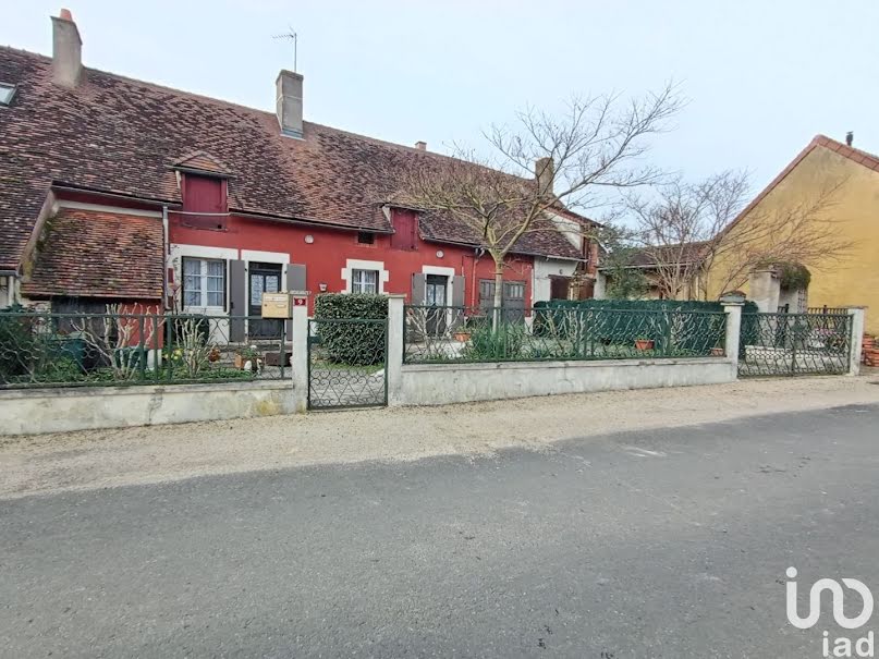 Vente maison 5 pièces 74 m² à Thollet (86290), 81 000 €