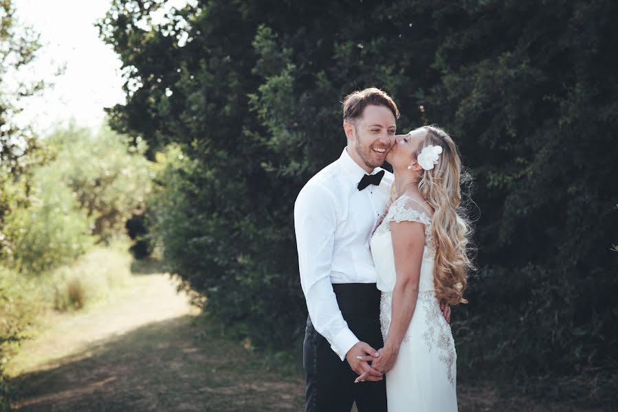 Fotógrafo de bodas Katy Gell (katygellphoto). Foto del 1 de julio 2019