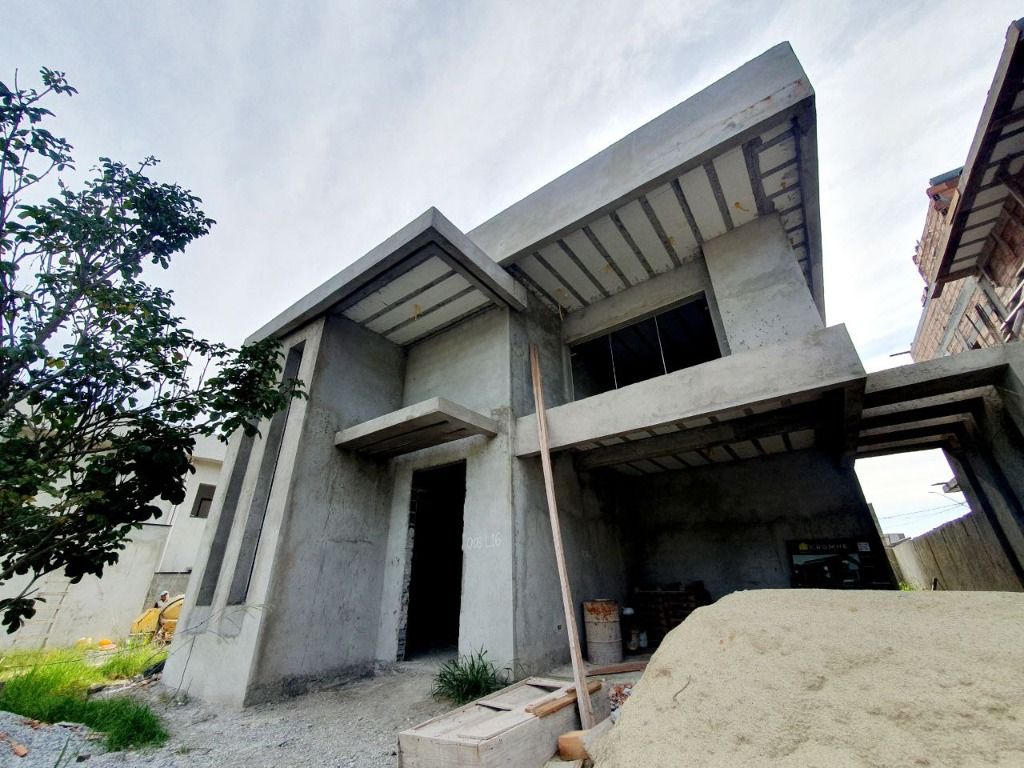 Casas à venda Condomínio Chácara Serimbura