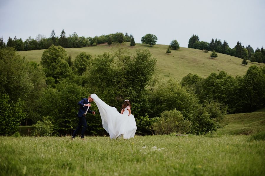 結婚式の写真家Gyöngyike Datki (datkiphotos)。2018 7月31日の写真