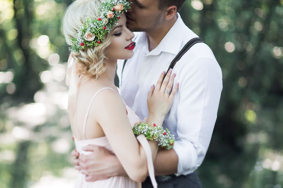 Fotógrafo de casamento Dmitriy Komarenko (komarenko). Foto de 11 de junho 2015