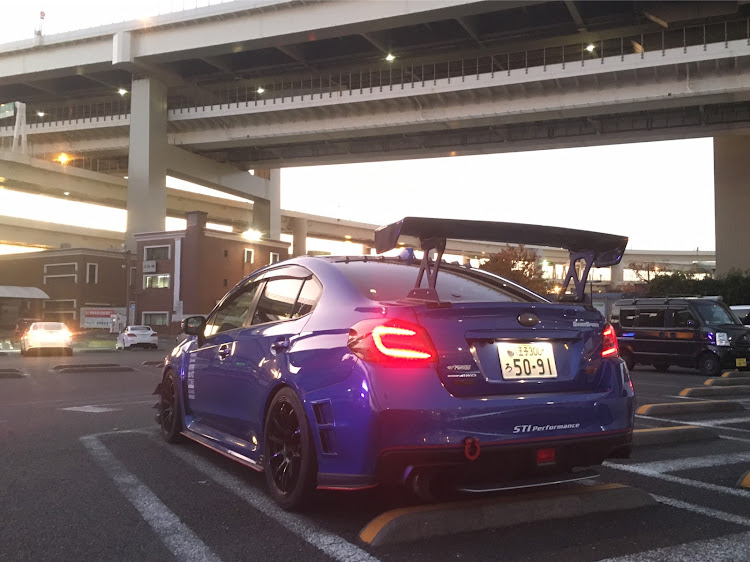 WRX STIの首都高・芝浦pa・大黒PA・どらいぶ🚗・ぼっち首都高に関するカスタム事例の投稿画像2枚目