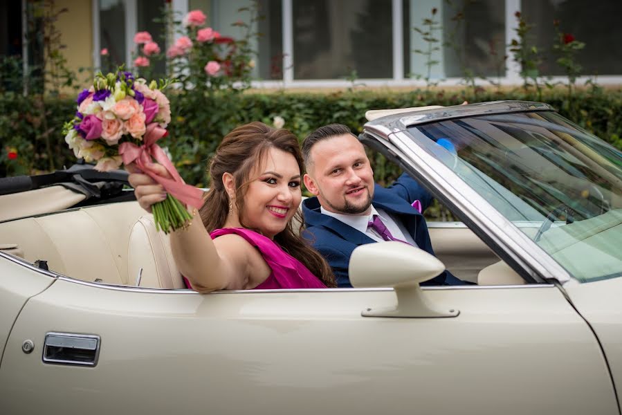 Wedding photographer Cezar Brasoveanu (brasoveanu). Photo of 25 September 2020