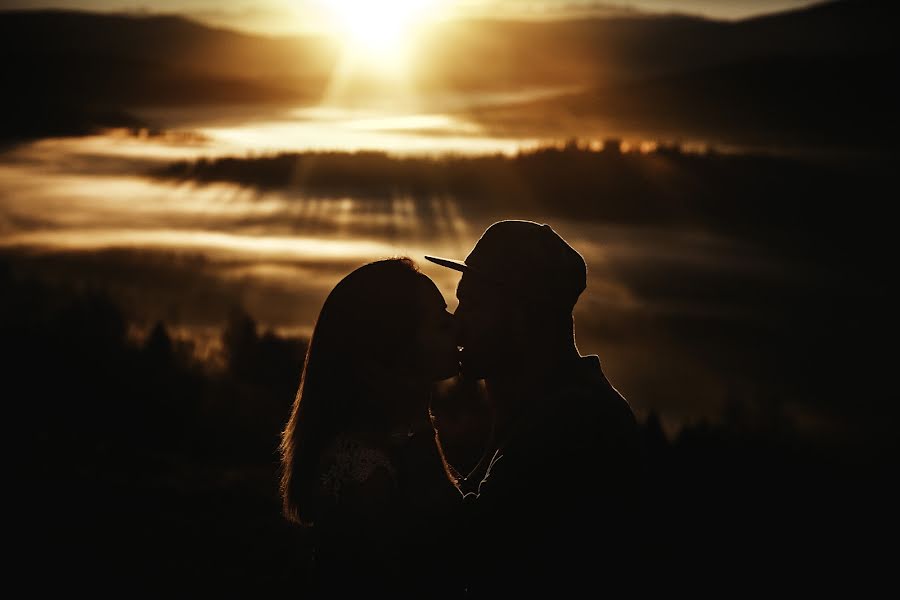 Wedding photographer Paweł Kowalewski (kowalewski). Photo of 17 November 2018