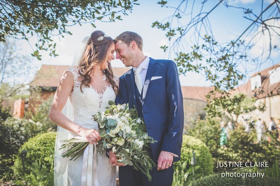 Fotografo di matrimoni Justine Claire (justineclaire). Foto del 1 luglio 2019