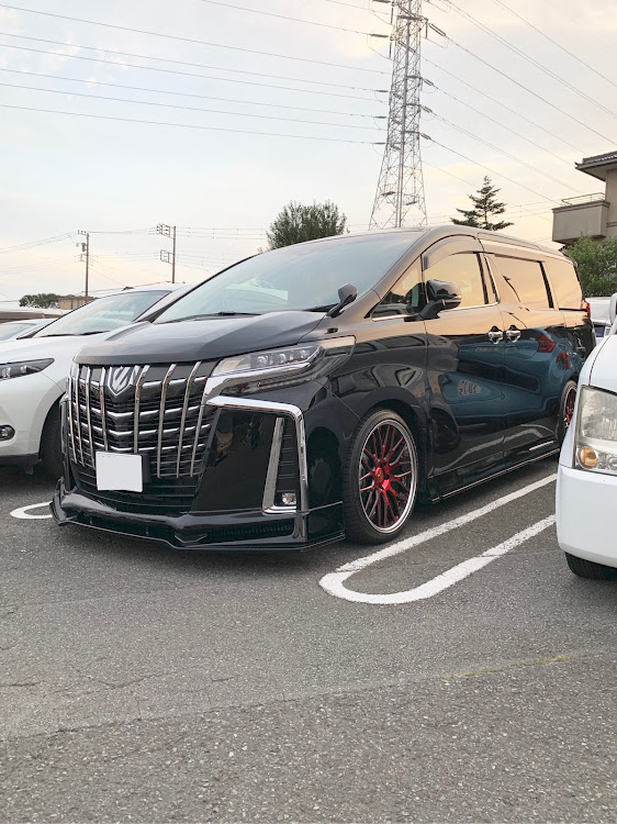 アルファードのKUHL・#kuhlracing・VERZ・走行距離ゾロ目・きり番に関するカスタム事例の投稿画像4枚目