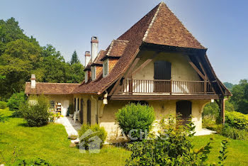 maison à Buros (64)