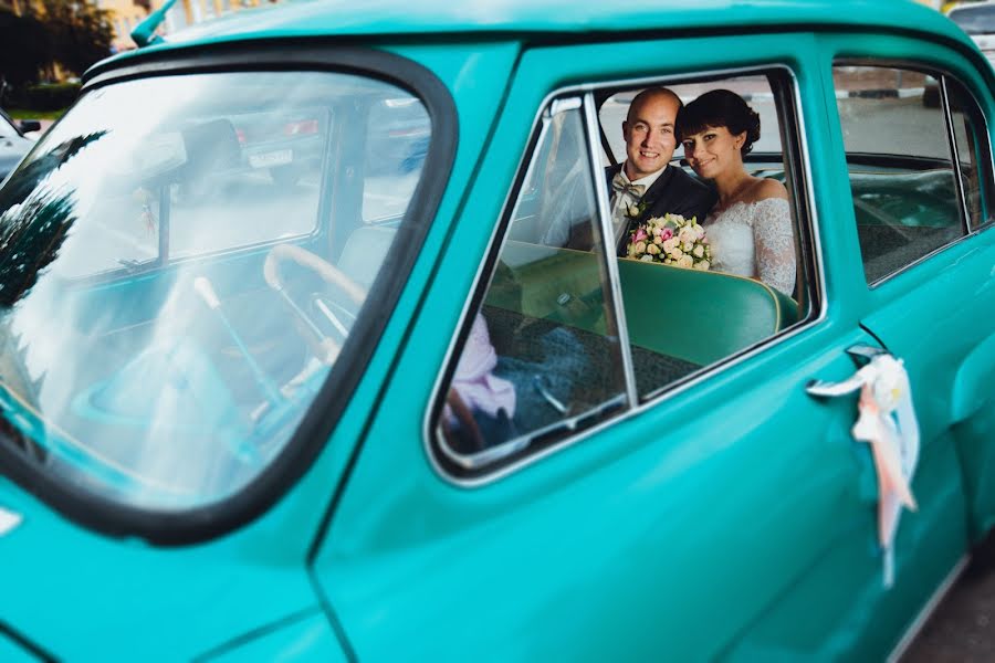 結婚式の写真家Vitaliy Shustrov (vitali)。2015 12月9日の写真