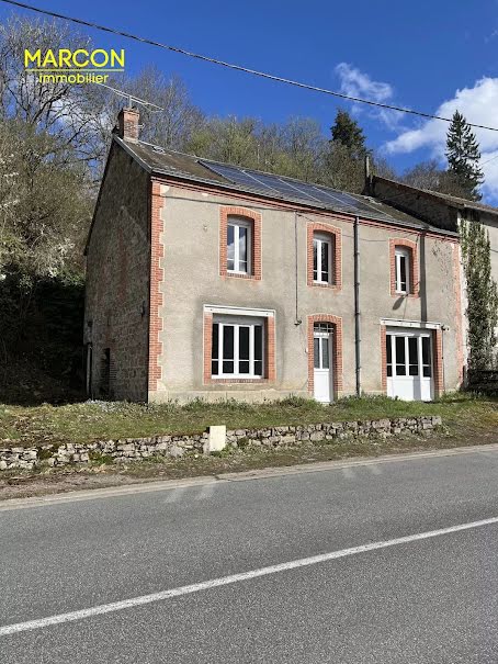 Vente maison 6 pièces 138 m² à Moutier-Rozeille (23200), 57 200 €