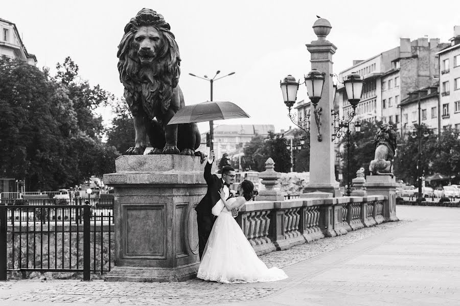 Fotógrafo de casamento Simon Varterian (svstudio). Foto de 23 de setembro 2018