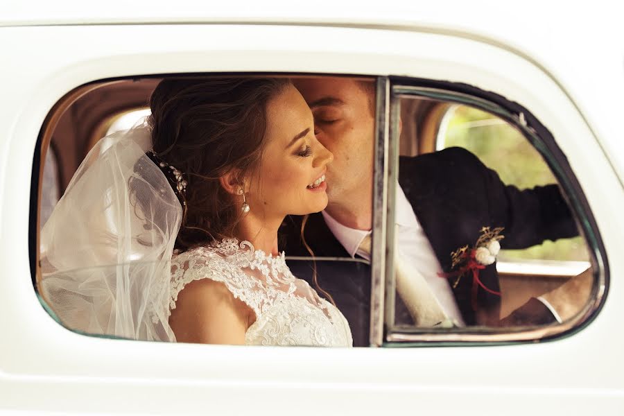 Fotografo di matrimoni Simon Varterian (svstudio). Foto del 2 luglio 2017