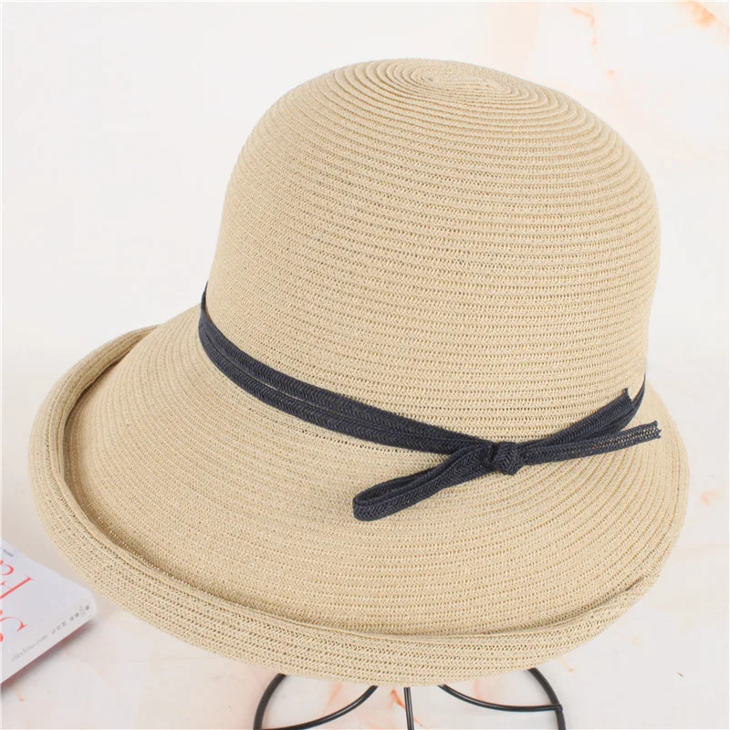 Chapeau Parasol Simple avec Nœud Courbé Protection Solaire Élégante et Confortable pour l'Été. Idéal pour la Plage, les Vacances et un Look Chic.