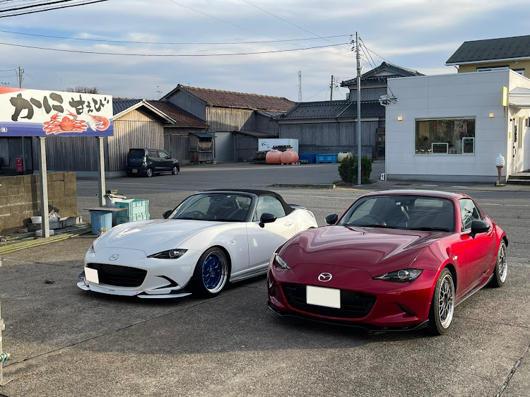 ロードスターの低いようで低くない、もっと下げたい高さ・紅葉ドライブ・カニ食べ行こぉ〜♬・アヒル狩り・スキー場バックにに関するカスタム事例の投稿画像10枚目