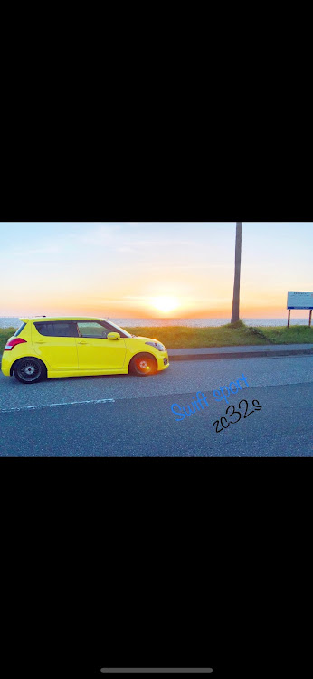 スイフトスポーツのIRIさんが投稿したカスタム事例の投稿画像1枚目