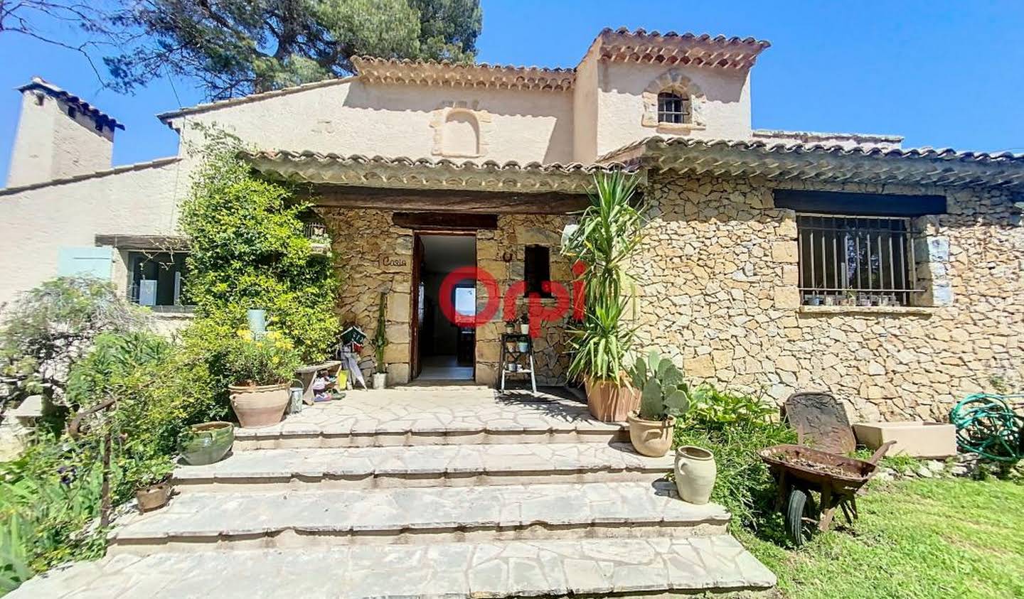 Villa avec piscine et terrasse Cagnes-sur-Mer