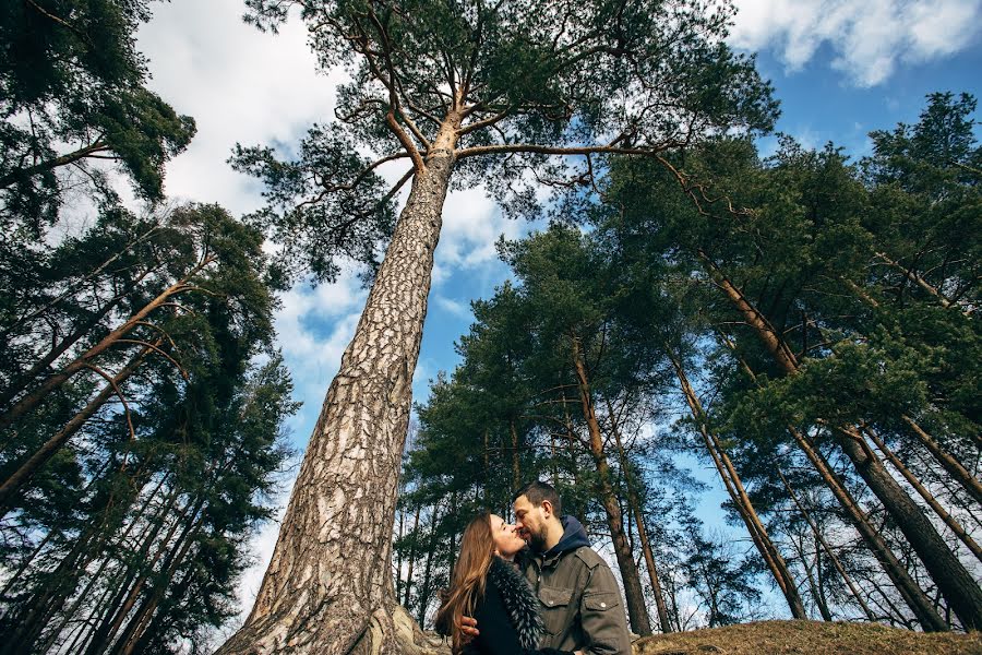 結婚式の写真家Artem Vazhinskiy (times)。2015 3月26日の写真