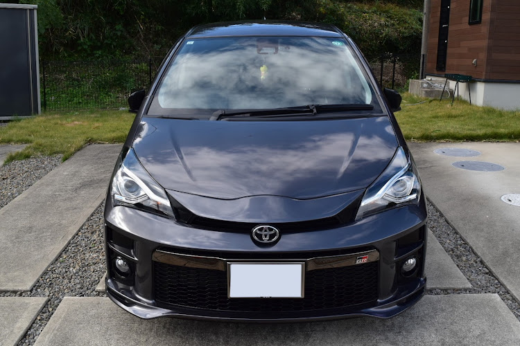 ヴィッツの#祝納車・#ヴィッツGR・#MTに関するカスタム事例の投稿画像1枚目