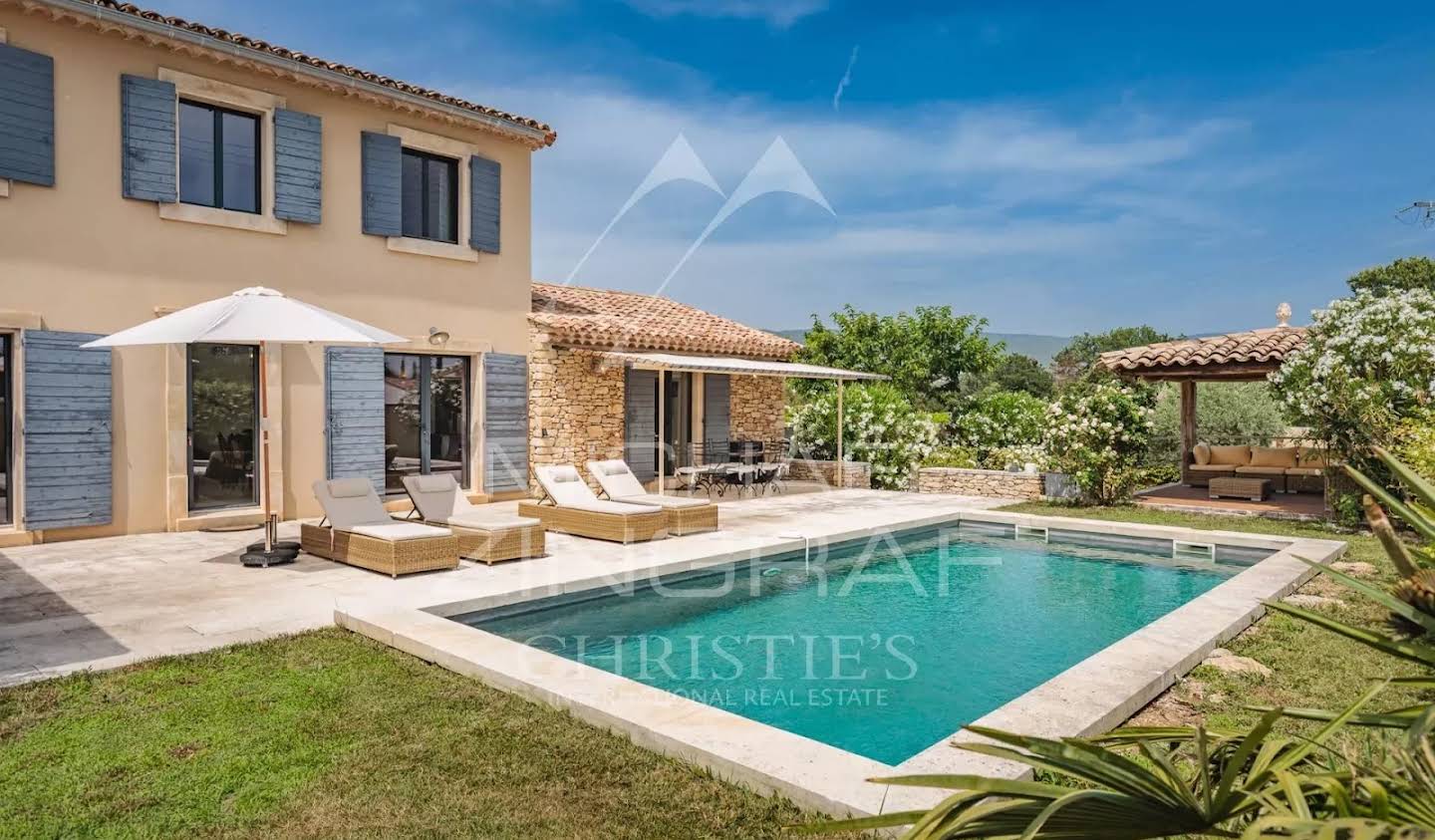 Maison avec piscine Saint-Saturnin-lès-Apt