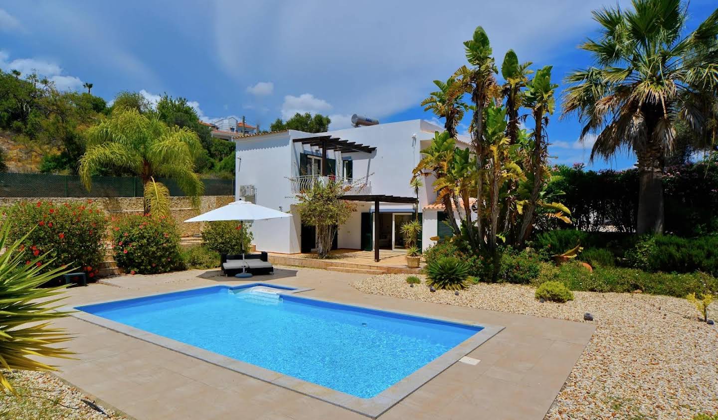 House with pool and garden Loulé