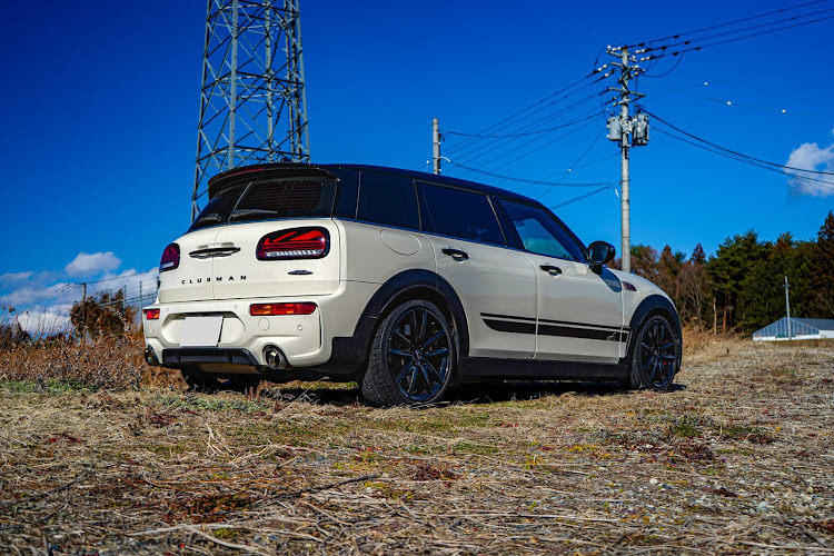 ミニ クラブマンのMINI・ドライブ・青空と愛車に関するカスタム事例の投稿画像3枚目