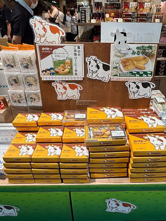 KS太郎さんが投稿した休憩中にパシャリ📸・熱中症に気をつけて!!・7月も宜しくお願いします🙇‍♂️・被災された皆さまお見舞い申し上げます・富山県小矢部市　北陸道下り小矢部サービスエリアに関するカスタム事例の投稿画像11枚目