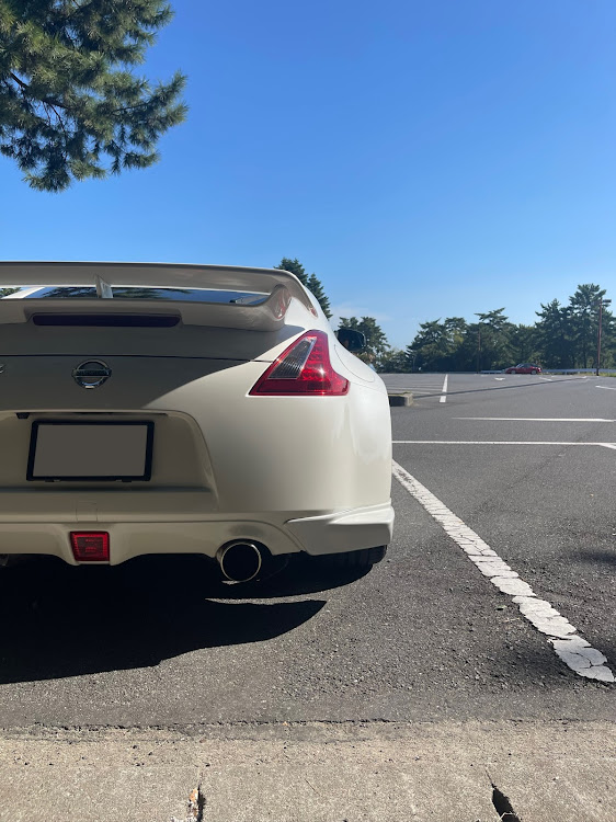 フェアレディZのZ34・フェアレディZ・ダンパー交換・約8ヶ月ぶりの手放しリアゲート・本日はチューニングフェスタに関するカスタム事例の投稿画像1枚目
