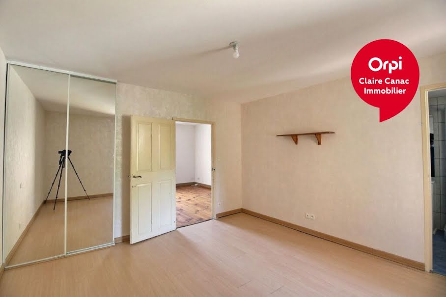 Location  appartement 2 pièces 40 m² à Burlats (81100), 391 €