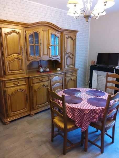 Location meublée appartement 2 pièces 55 m² à Voves (28150), 530 €