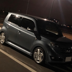 bB QNC21