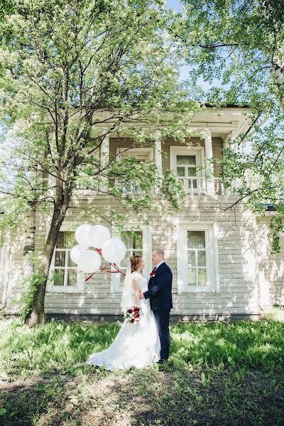 Fotógrafo de bodas Nikulina Ekaterina (katenik). Foto del 10 de julio 2017