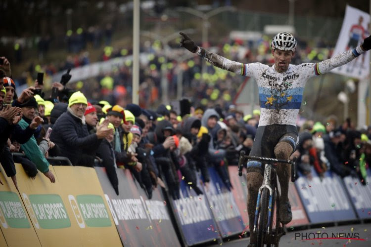 Van der Poel laat zich uit over zijn toekomst in het veldrijden