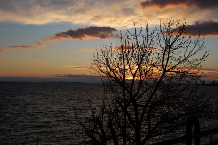 Tramonto sul mare di lufo